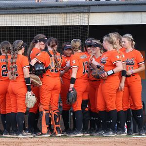 Image post by @gocamelssoftball on Instagram