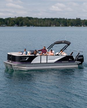 Image post by @crestpontoonboats on Instagram