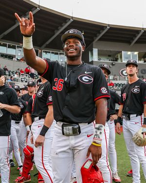 Image post by @baseballuga on Instagram