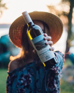 Image post by @glenarborwines on Instagram