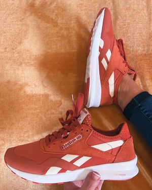 Image post by @dsw on Instagram