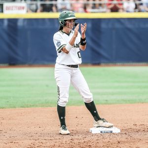 Image post by @baylorsoftball on Instagram