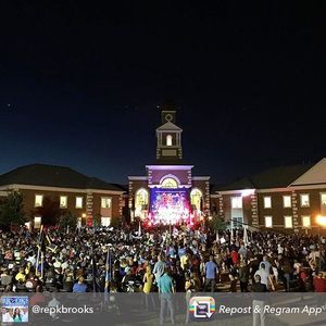 Image post by @leeuniversity on Instagram
