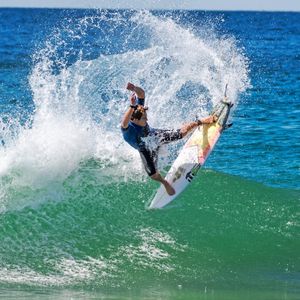 Image post by @wsl.qs on Instagram