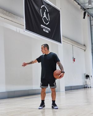 Image post by @coachdjv on Instagram