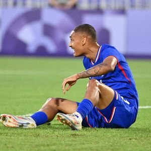 Image post by @equipedefrance on Twitter/X