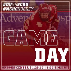 Image post by @du_hockey on Instagram