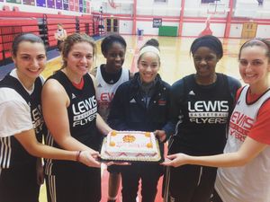 Image post by @lewiswbball on Instagram