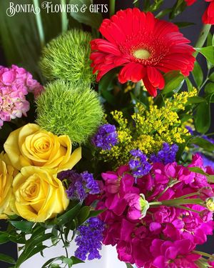Image post by @bonita_flowers on Instagram