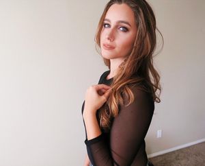 Image post by @haylinic on Instagram