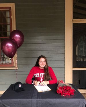 Image post by @stanfordwcrew on Instagram