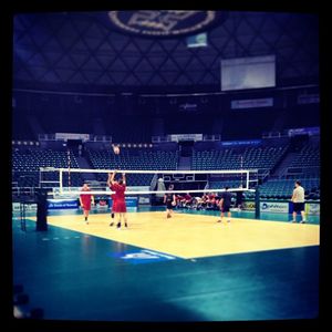 Image post by @uscmensvolley on Instagram