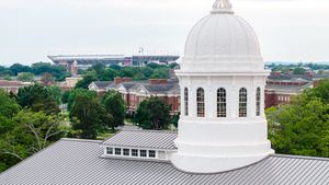 Image post by @univofalabama on Instagram