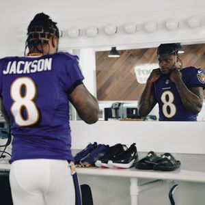 Image post by @nflproera on Instagram
