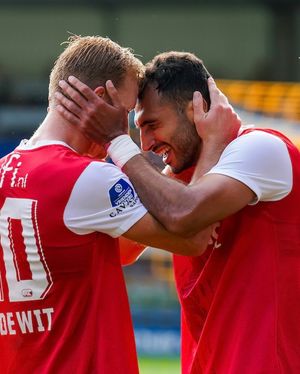 Image post by @azalkmaar on Instagram