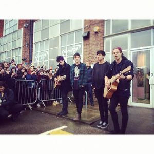 Image post by @5sos on Instagram