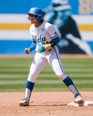 Image post by @uclasoftball on Instagram
