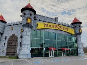 Image post by @magiquestpf on Instagram