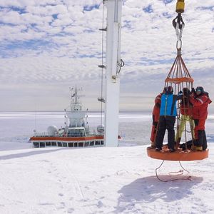 Image post by @white.desert.antarctica on Instagram