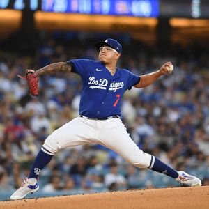 Image post by @losdodgers on Instagram