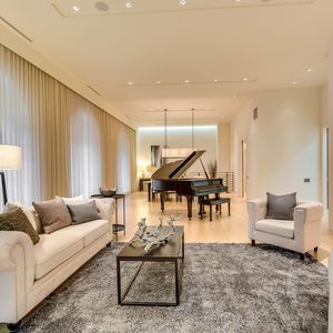 Image post by @christiesrealestate on Instagram
