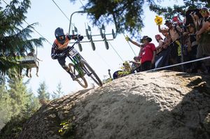 Image post by @foxmtb on Instagram