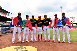 Image post by @louisvillebats on Instagram