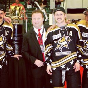 Image post by @tommiemhockey on Instagram