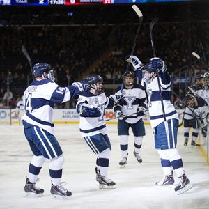 Image post by @yalemhockey on Instagram