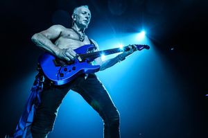 Image post by @defleppard on Instagram