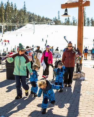 Image post by @sierra_at_tahoe on Instagram