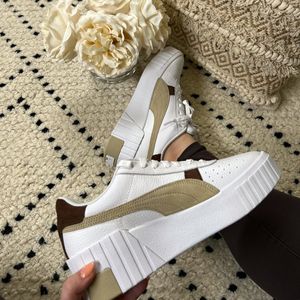 Image post by @dsw on Instagram