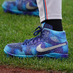 Image post by @MLBLife on Twitter