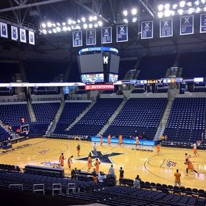 Image post by @vol_hoops on Instagram