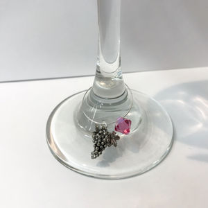 Image post by @beadcache on Instagram