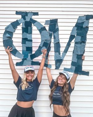 Image post by @universitytees on Instagram