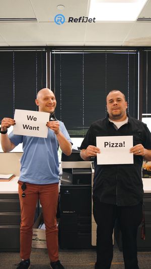 Video post by @refijet on Facebook