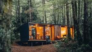 Image post by @bookingcom on Twitter