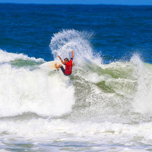 Image post by @wsl.qs on Instagram