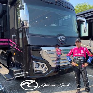 Image post by @heliocastroneves on Instagram
