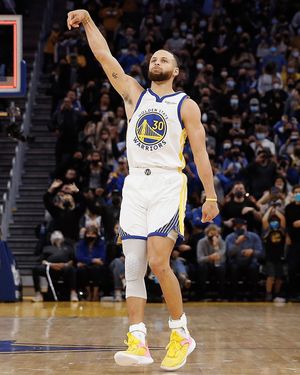 Image post by @warriorsshop on Instagram