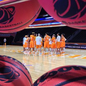 Image post by @ladyvol_hoops on Instagram