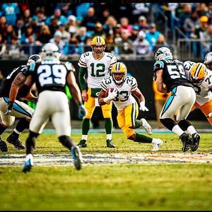 Image post by @showtyme_33 on Instagram