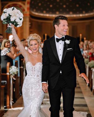 Image post by @theknot on Instagram