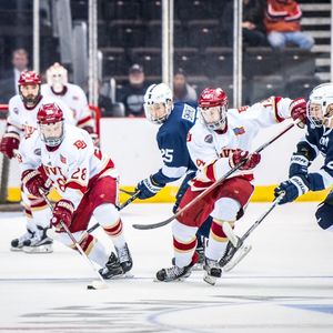 Image post by @du_hockey on Instagram