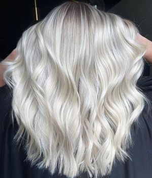 Image post by @behindthechair_com on Instagram