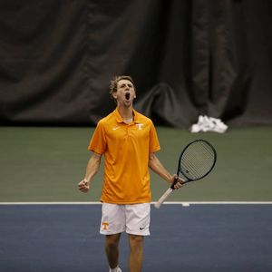 Image post by @vol_tennis on Instagram