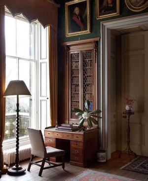 Image post by @_stay_inside on Instagram