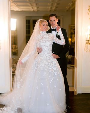 Image post by @parishilton on Instagram