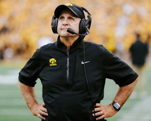 Image post by @HawkeyeFootball on Twitter